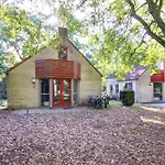 Дом отдыха 4 - Persoons Lakeside 63 Sauna Ewijk
