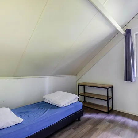 4 - Persoons Lakeside 63 Sauna Holiday home Ewijk