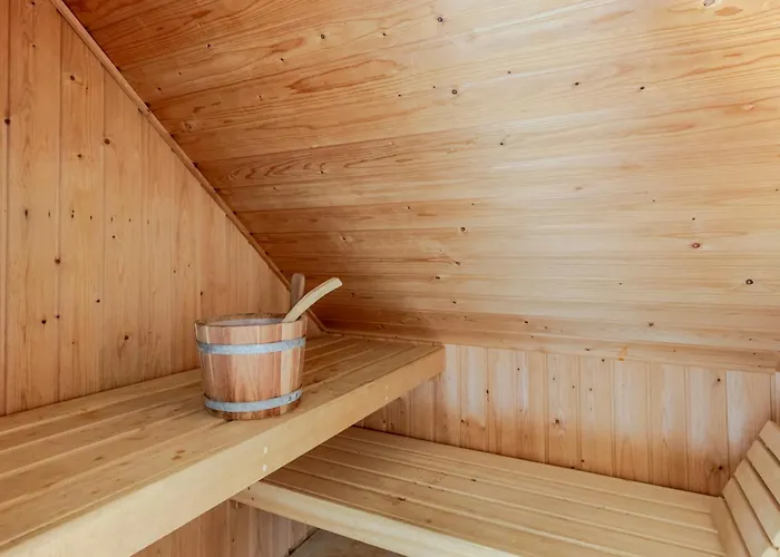 4 - Persoons Lakeside 63 Sauna Holiday home Ewijk