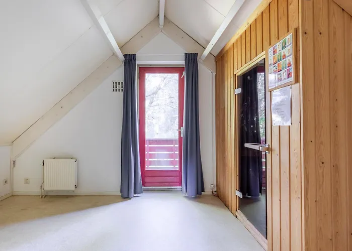 4 - Persoons Lakeside 63 Sauna * Ewijk