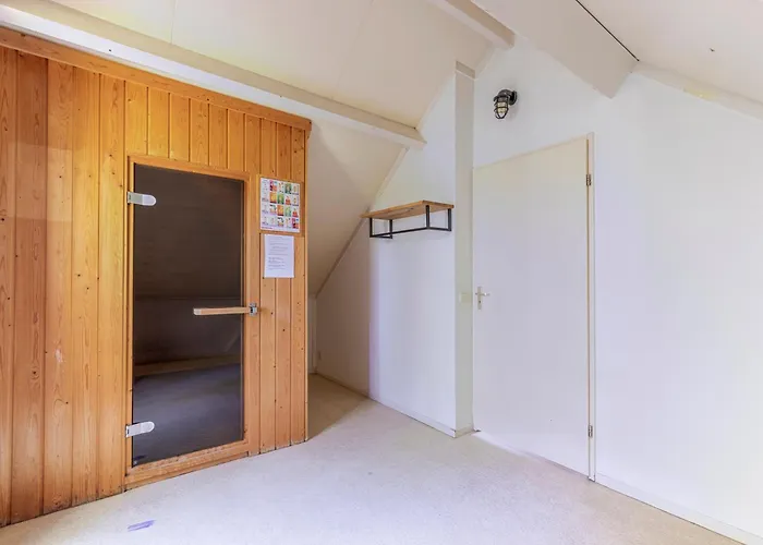 4 - Persoons Lakeside 63 Sauna Ewijk