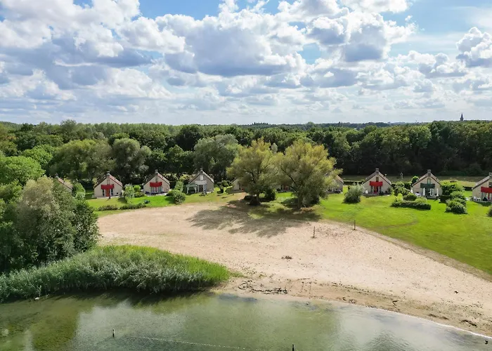 4 - Persoons Lakeside 63 Sauna * Ewijk